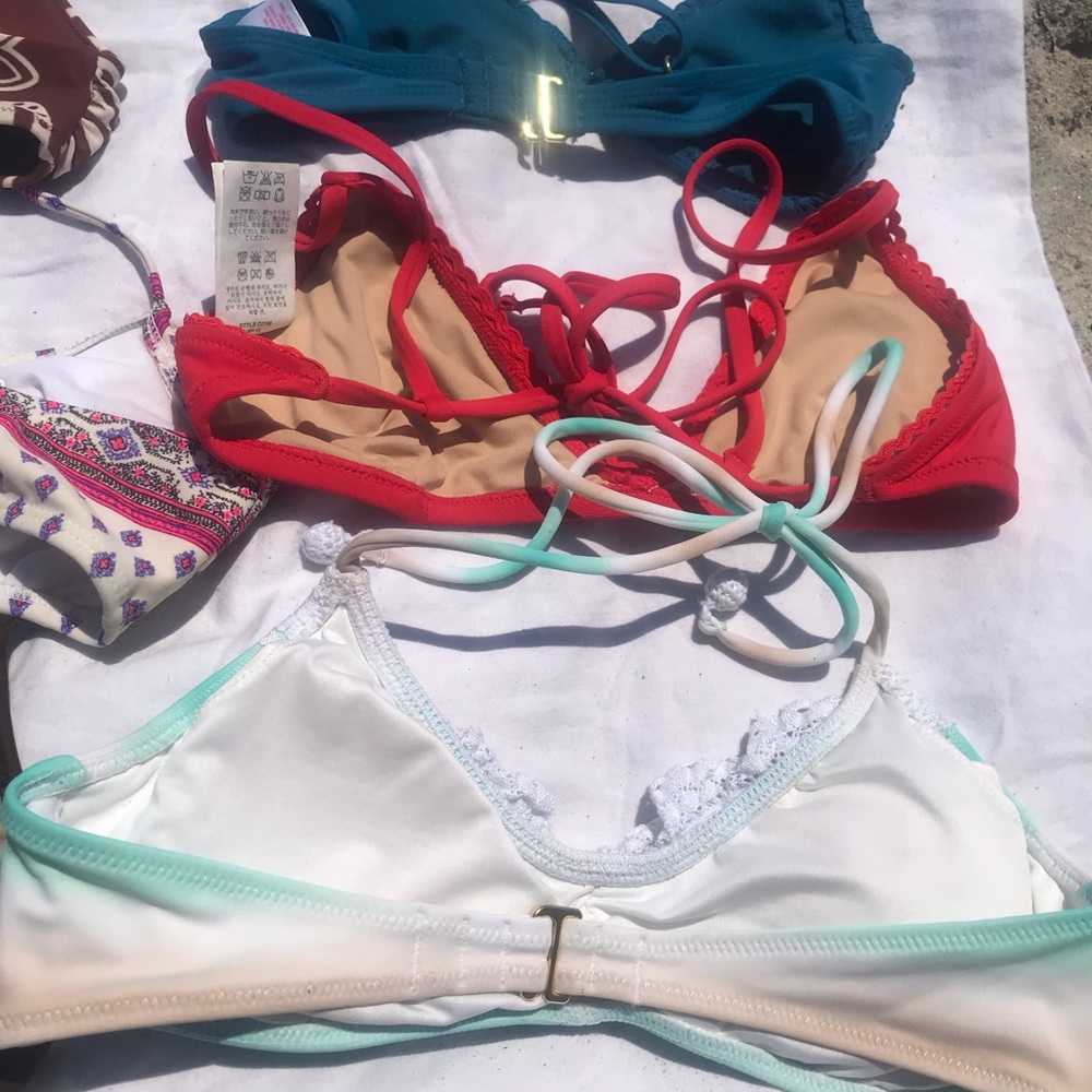 Bikini Tops! 👙💕 - Picture 3 of 14